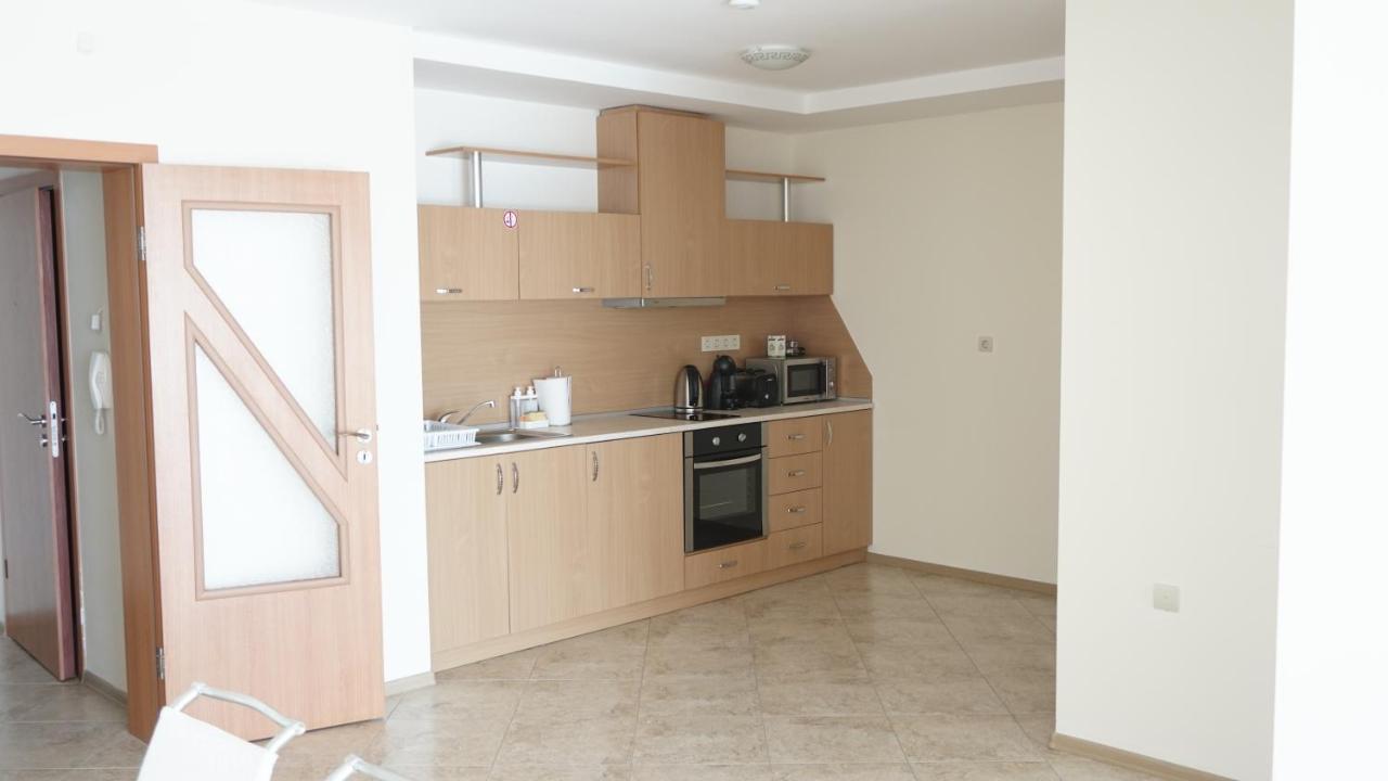 Calithea Complex Aparthotel Kavarna Buitenkant foto